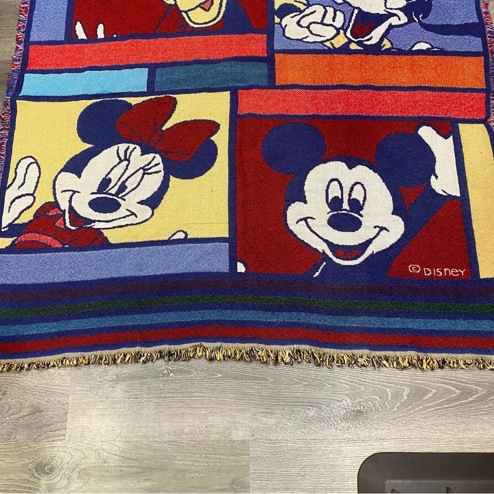 Vintage Beacon Disney Woven Blanket - Mickey Minnie Donald Goofy Throw Tapestry